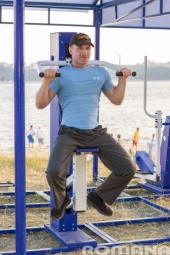 Уличный тренажер «Тяга верхняя»