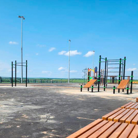 Освещение школьных спортивных площадок и футбольных полей